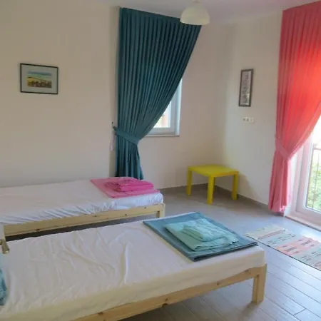 Villa Villasleeps10-Pool-Bbq-Mountainview-Ac-Parking *